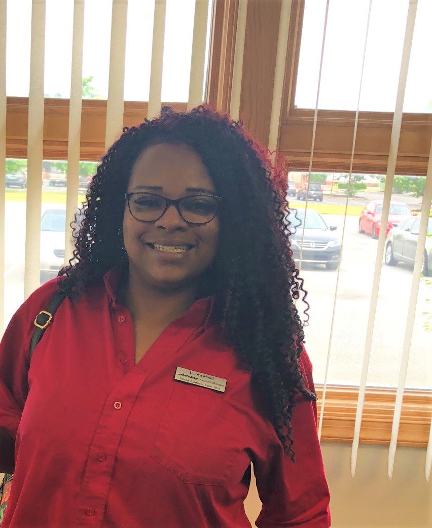 BIWorkForce's tweet photo. CONGRATS!! One of our students, Ms. LaToya Maull, received her gift card incentive today for participating in the program and completing 36 full successful weeks of working!! Way to go! #BusinessInterface #PuttingPeopleToWork #Jobs #Delaware #WorkforceDevelopment ๐ https://t.co/0Px7lLOYIk