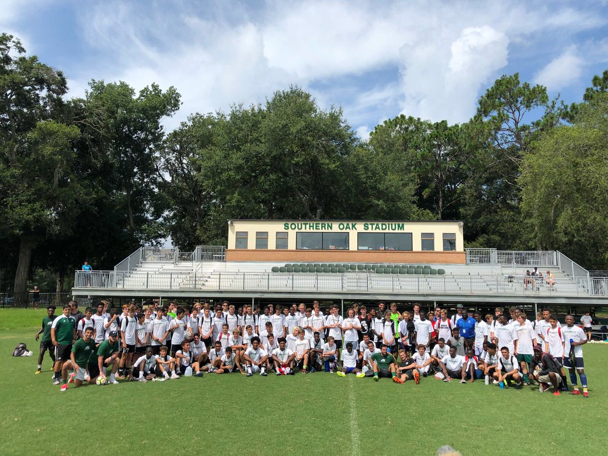 Mauricio_Ruiz9's tweet photo. Fantastic week of @JUMensSoccer Team &amp; Elite Residential Camp. Thanks to all of the campers and teams that joined us this week. Best of luck in your upcoming seasons. #PhinsUp https://t.co/ETTeR0Wxt6