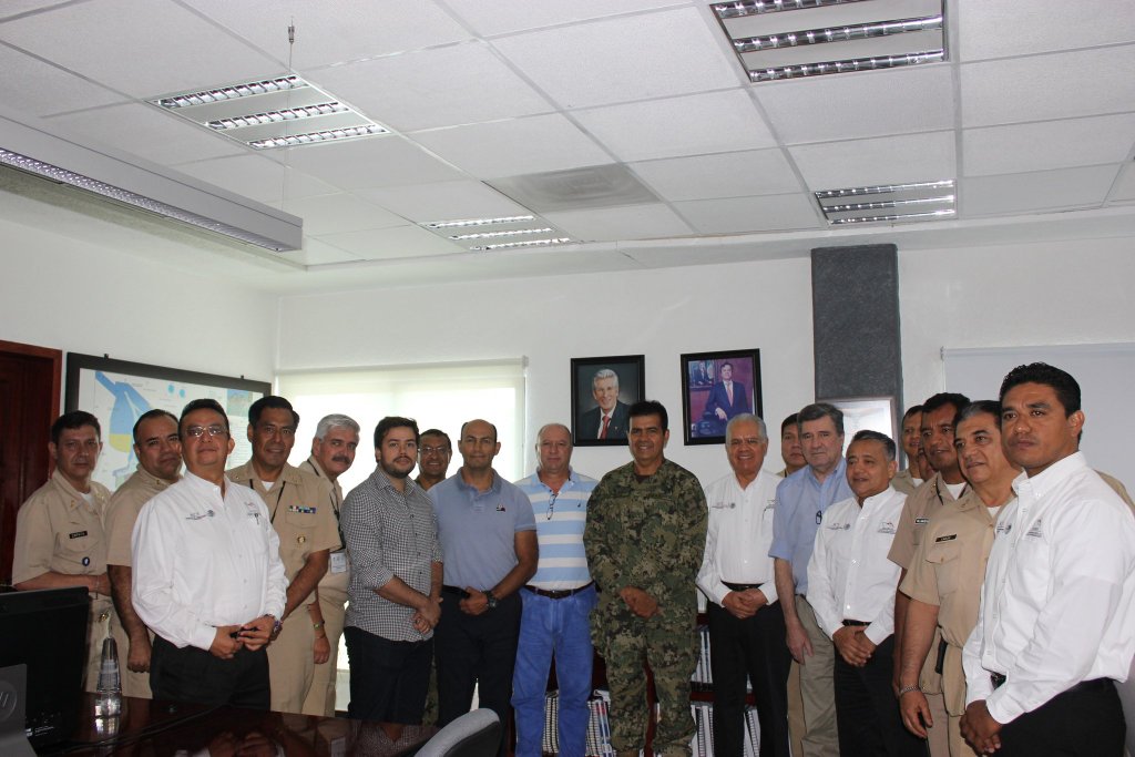 puerto_dosbocas's tweet photo. 🌊🚢⚓️#Dato 🌊🚢⚓️
En base al Curso de Preparación de Auditores para la Protección de Instalaciones Portuarias que lleva el personal de #UNAPROP , @SEMAR_mx y @OEA, visitaron el @puerto_dosbocas para conocer su infraestructura.
@maservinh1 https://t.co/K74UjrZh4s