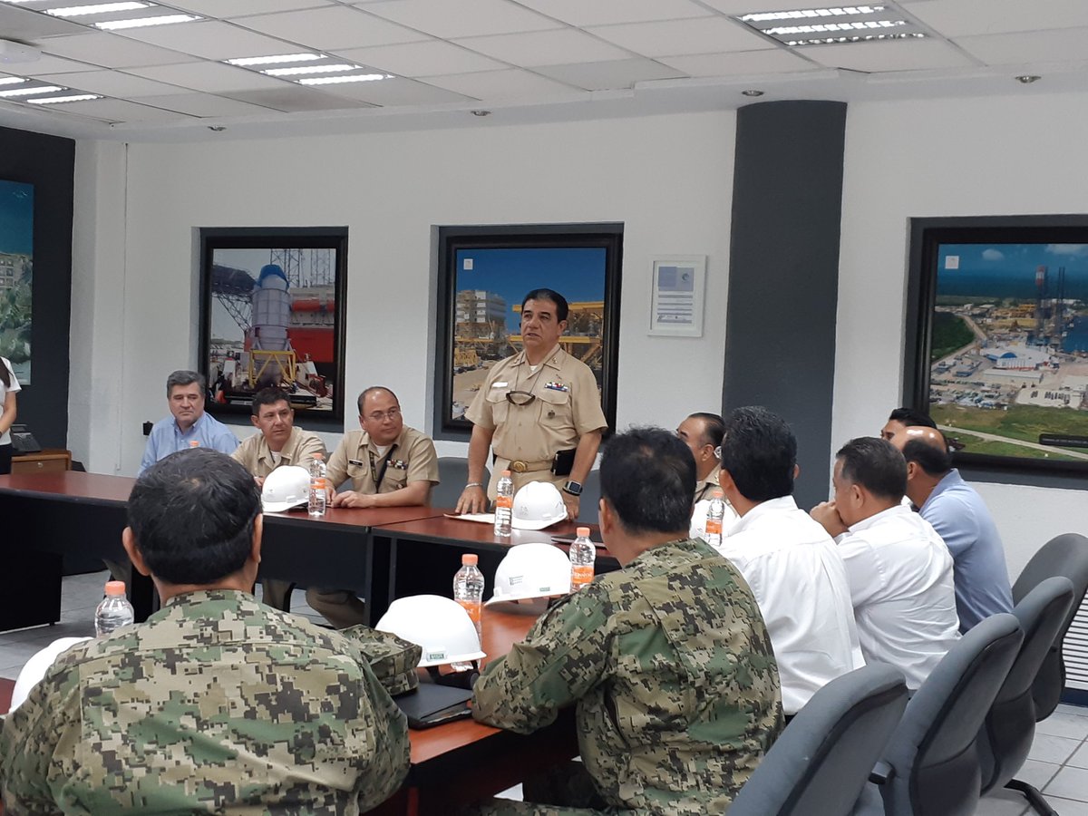 puerto_dosbocas's tweet photo. 🌊🚢⚓️#Dato 🌊🚢⚓️
En base al Curso de Preparación de Auditores para la Protección de Instalaciones Portuarias que lleva el personal de #UNAPROP , @SEMAR_mx y @OEA, visitaron el @puerto_dosbocas para conocer su infraestructura.
@maservinh1 https://t.co/K74UjrZh4s