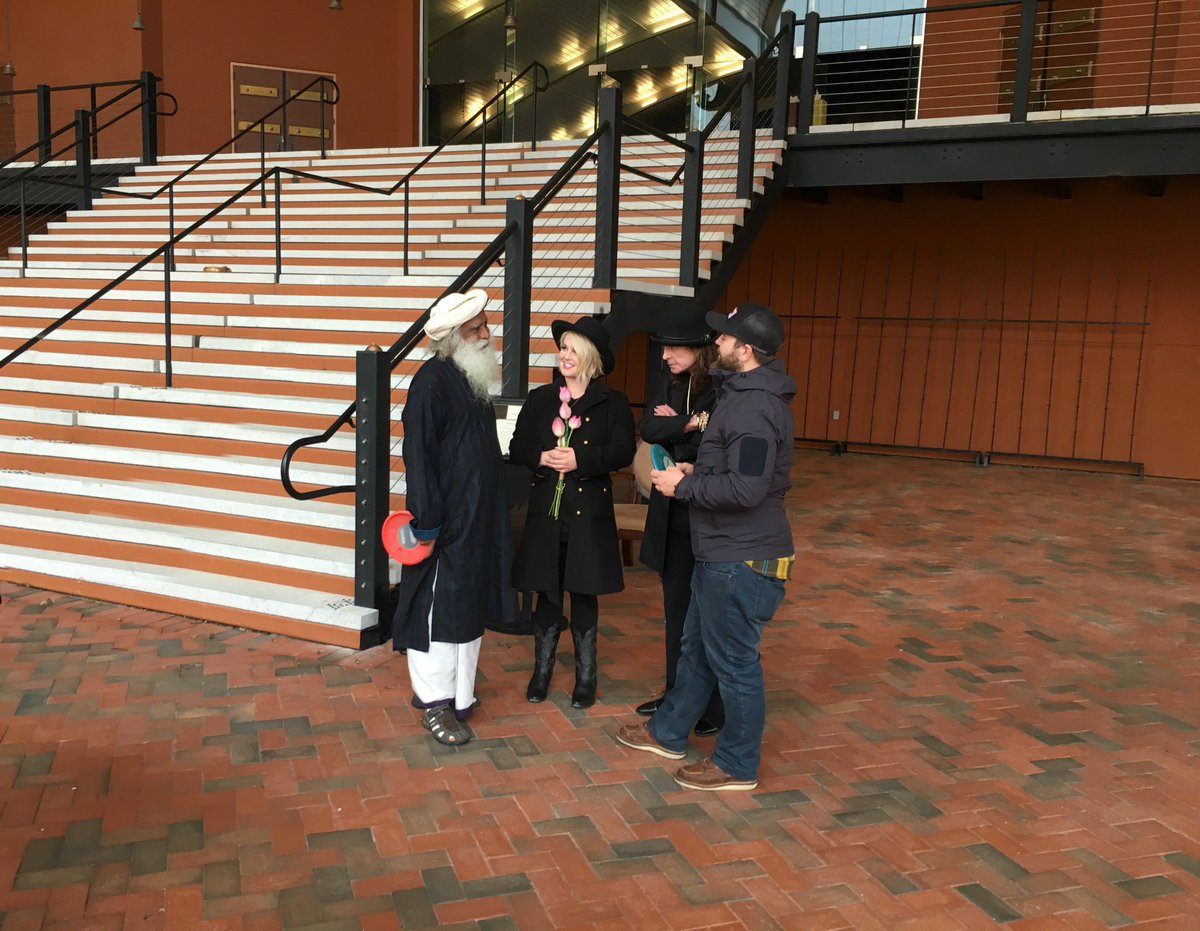SadhguruJV's tweet photo. Watch @OzzyOsbourne, @KellyOsbourne and @JackOsbourne visit @SadhguruJV and @IshaUSA for @OzWorldDetour airing this Wednesday the 25th of July. https://t.co/kykG0zIOjX