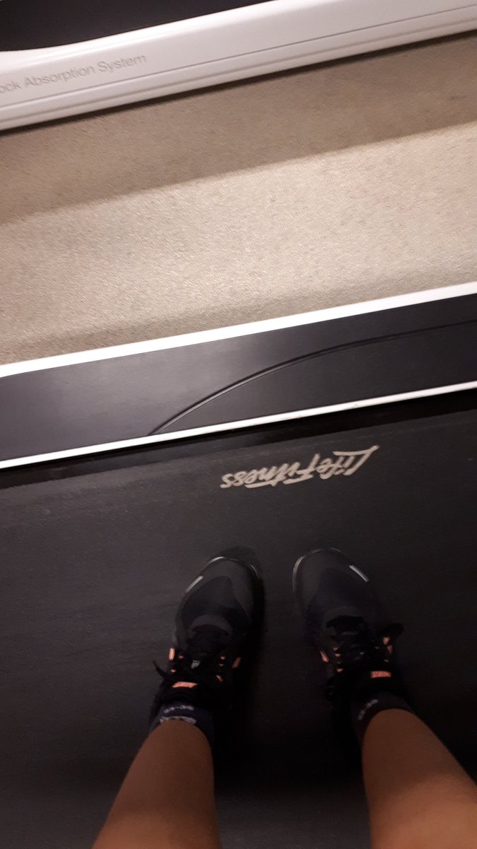 akbaspinar's tweet photo. Pushing limits = -750 kcal ....
Lang geleden wel πͺπββοΈ
#workout #gymmotivation #treadmillfun https://t.co/0fvORMvcG1