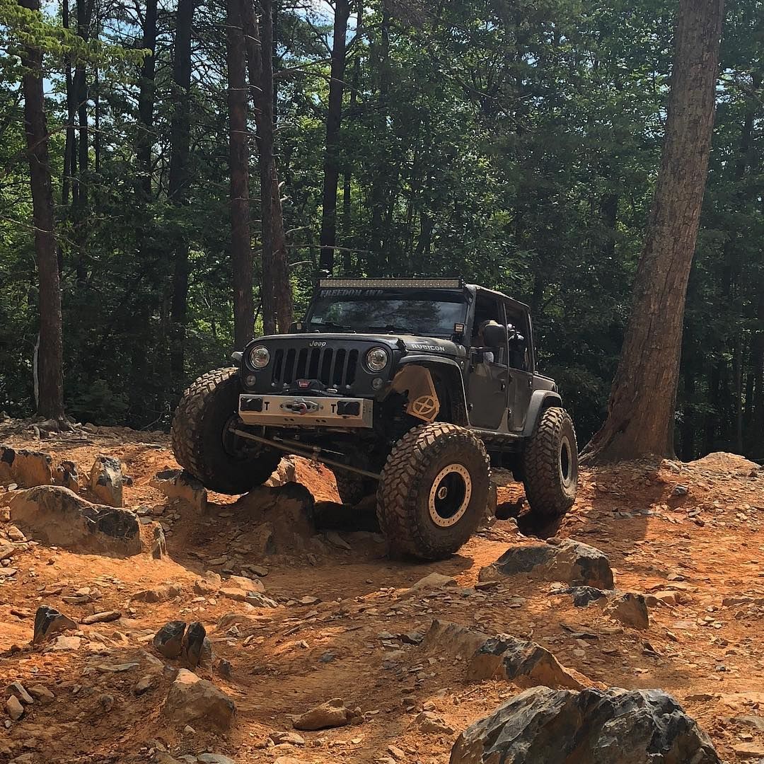 Reposting @colton_03:
...
'It’s hot but still fun to be out in the woods and not traffic 👍🏽 #jkon40s #onetonjk #jkontons #falconshocks #jeep #jeeplife #jeepswag #jeepbeef #warn #evomfg #spidertrax  #jeep_nation #jeepnation #jeepmafia #jeeplove #freedom4wd #jeepinthings