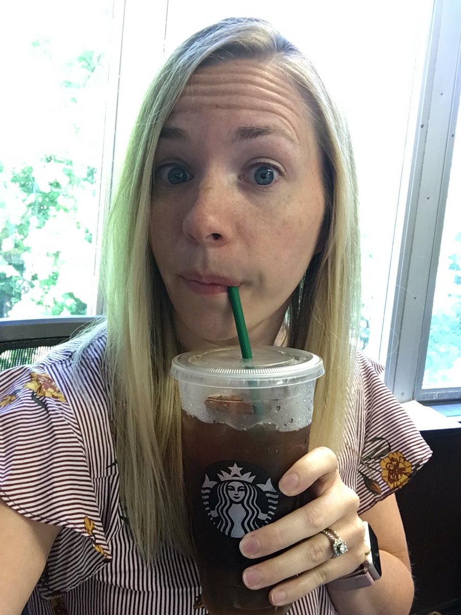 emilyjspann's tweet photo. Thanks @Starbucks for my birthday drink! One of my favorite perks every year #32looksgood #birthdaysrock https://t.co/gwfYBZMnKj