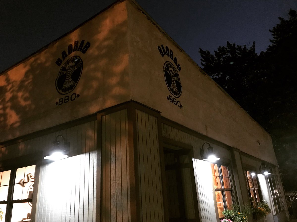 Brisket on a bone. Testing &amp; tasting, testing &amp; tasting. Open to the public on Thursday!
#bbq #newrestaurant #lincolnsquare #bowmanville