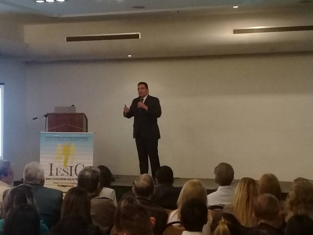ccpcarabobo's tweet photo. AHORA ✅ Ponencia de Ricardo Baptista @ricardobaptistacanbic en “Economía Digital y CriptoEmprendimiento” Comparte tus experiencias a través de la etiqueta #CriptoContador ✅ #CriptoAsesor https://t.co/KkabnNRBNJ
