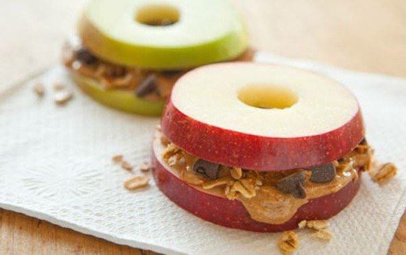 edengardenfv's tweet photo. Quick &amp; Easy Snack for Kids! Use Ontario apples! 🍏🍎 #Apples #Oats #Chocolate #PeanutButter #AlmondButter #AnyNutButter #Snack #Kids #Children #Eask #Quick #NoSchool #Summer #SummerBreak #Ontario #OntarioProduce #EatLocal #SupportLocal #LocalFamers #Fit #EdenGarden #Mississauga https://t.co/HSFKVunqPE