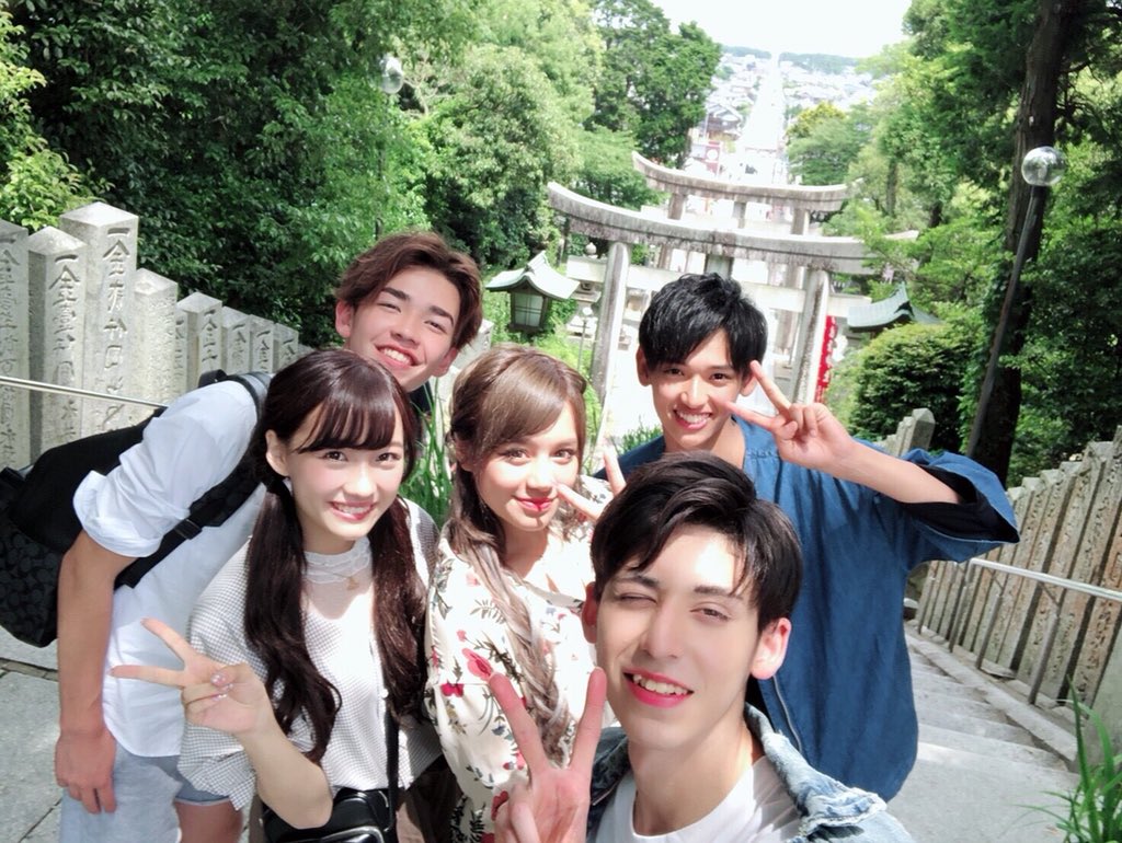 d_egvw's tweet photo. 恋ステご視聴ありがとうございました👀

告白デートめっちゃめちゃドキドキしました。
りょうくんからまさか覗かれてるとは知らず...笑

来週は浴衣デートだって😎
まじで青春だ！！楽しみ！

#恋ステ #恋する週末ホームステイ https://t.co/1qveeD9agz