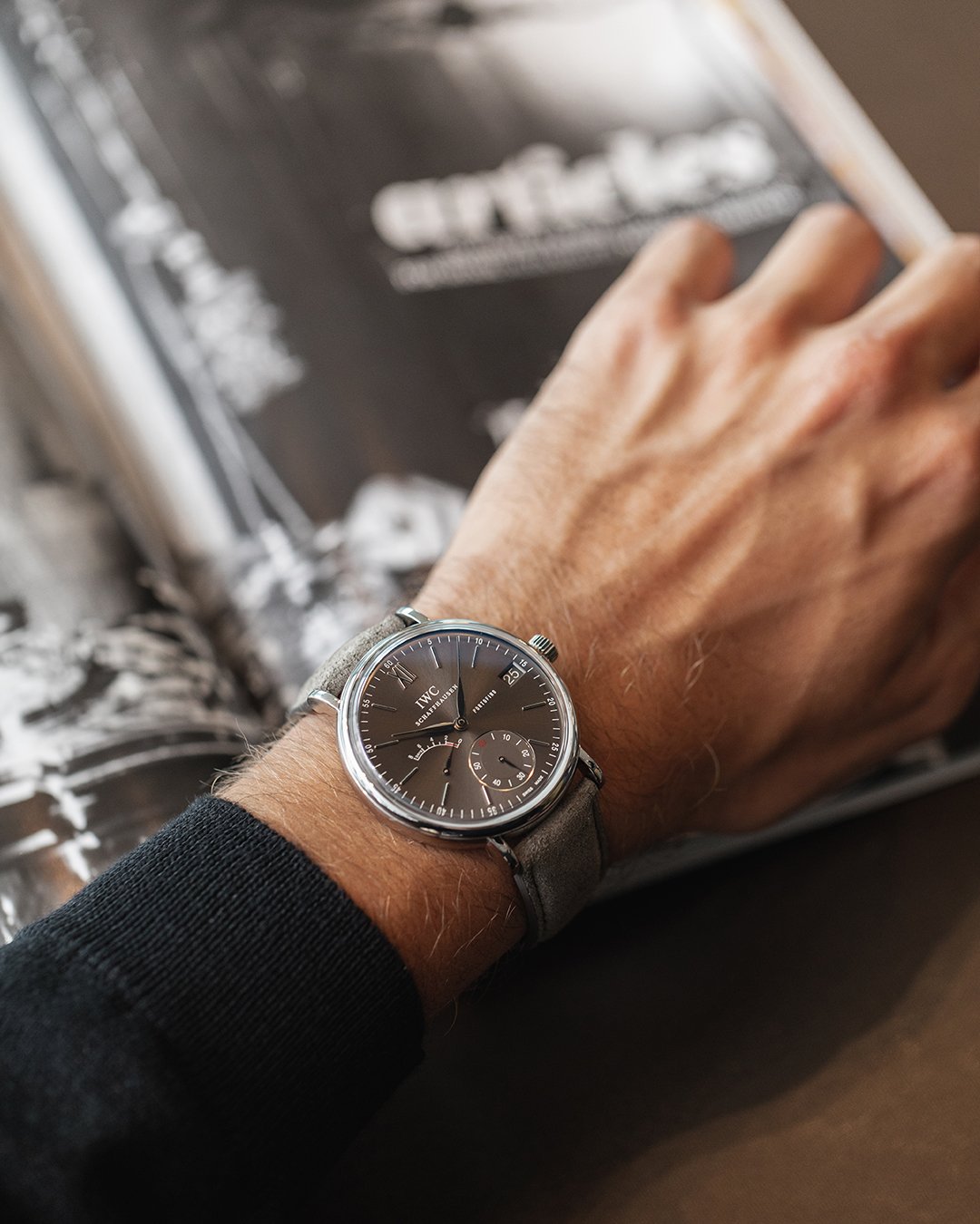 Iwc 8 days hand hotsell wound