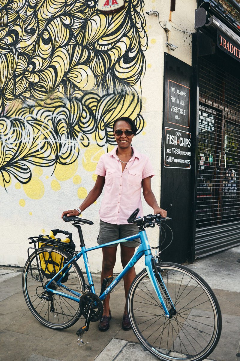 BerylBikes's tweet photo. "Best thing about urban cycling? The freedom, that you are not restricted to where you can park, and that you can always just spontaneously jump off and explore places." Marleen. #WomensFestivalofCycling #cyclingwomen #wfoc2018 https://t.co/OJibF90LMM