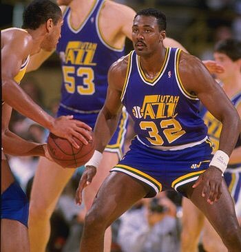 JazzNationNews's tweet photo. Happy birthday to the Mailman @TheDeliverer_32 🎂

#JazzNation #UtahJazz #TakeNote https://t.co/JQ54YcUAMV