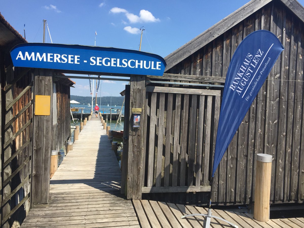 Nessi089's tweet photo. Family Banker @sarziamademarco bei seinem Kundenevent am Ammersee mit @WerneJochen https://t.co/CpoClexxxP