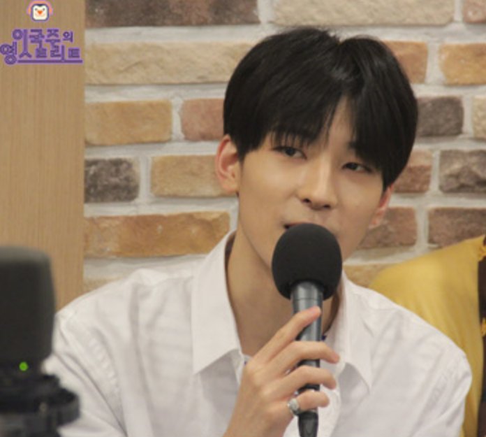 soonwooph's tweet photo. 180719 이국주의 영스트리트

#WONWOO #HOSHI #원우 #호시 #순우 https://t.co/8Y5DUWJPvs