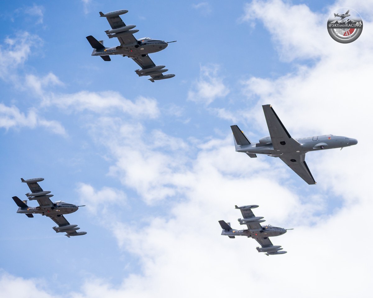 SkyAndRacing's tweet photo. 🛩 Fotografiar aviones es mi gran pasión, pero este también es un tributo a los hombres y mujeres de las fuerzas armadas que tanto le han dado al País

Esta es la primera entrega del especial del #20deJulio, hoy y siempre estamos en #ModoPatrio 🇨🇴 🎉

#COLOMBIAunasolaFUERZA https://t.co/NJkGlqIoWz