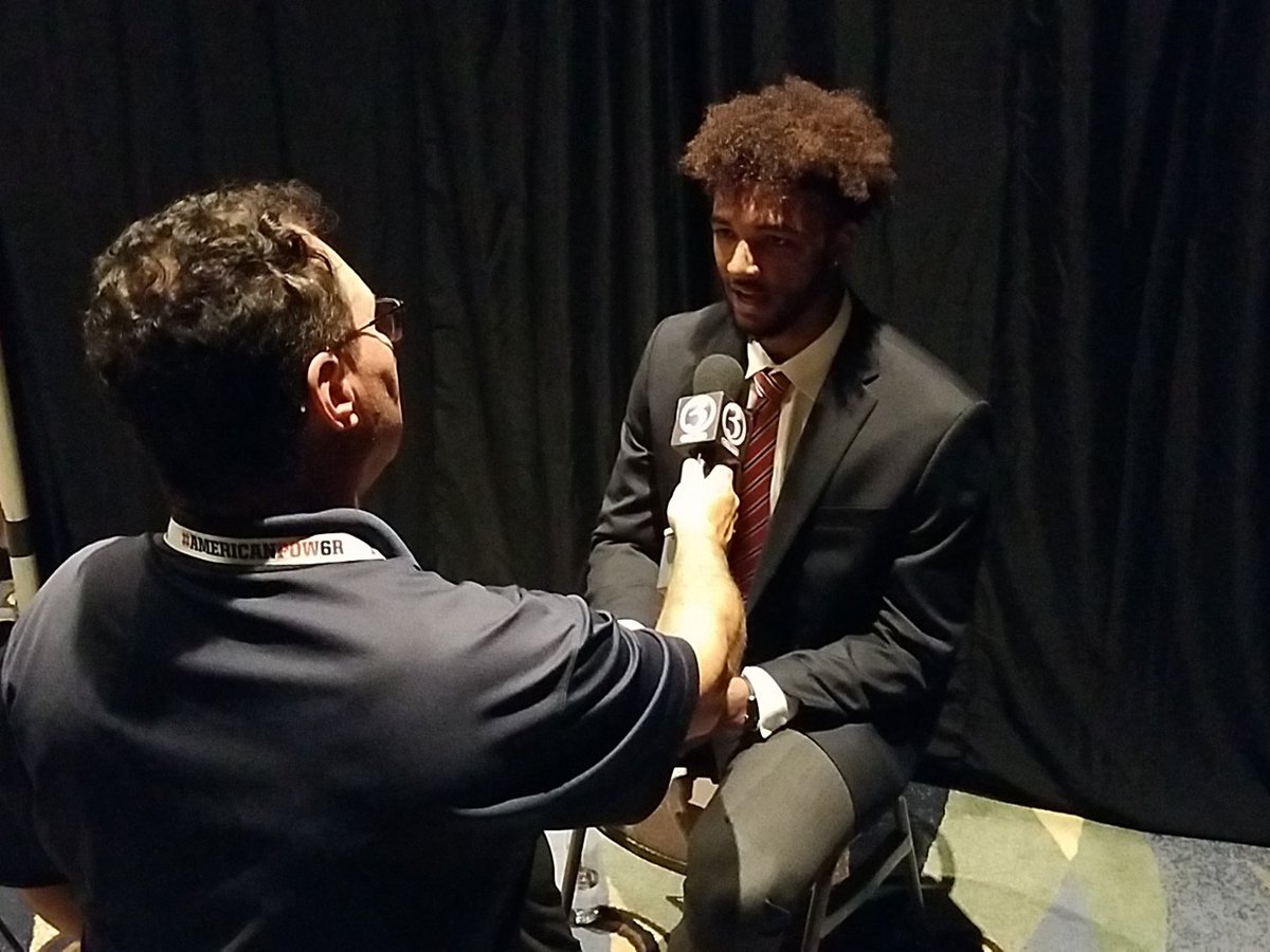 UConnFootball's tweet photo. Marshe Terry visits with @joezonewfsb here in Newport. 

#UConnNation // #RiseAsOne https://t.co/eAtdcYQYCF