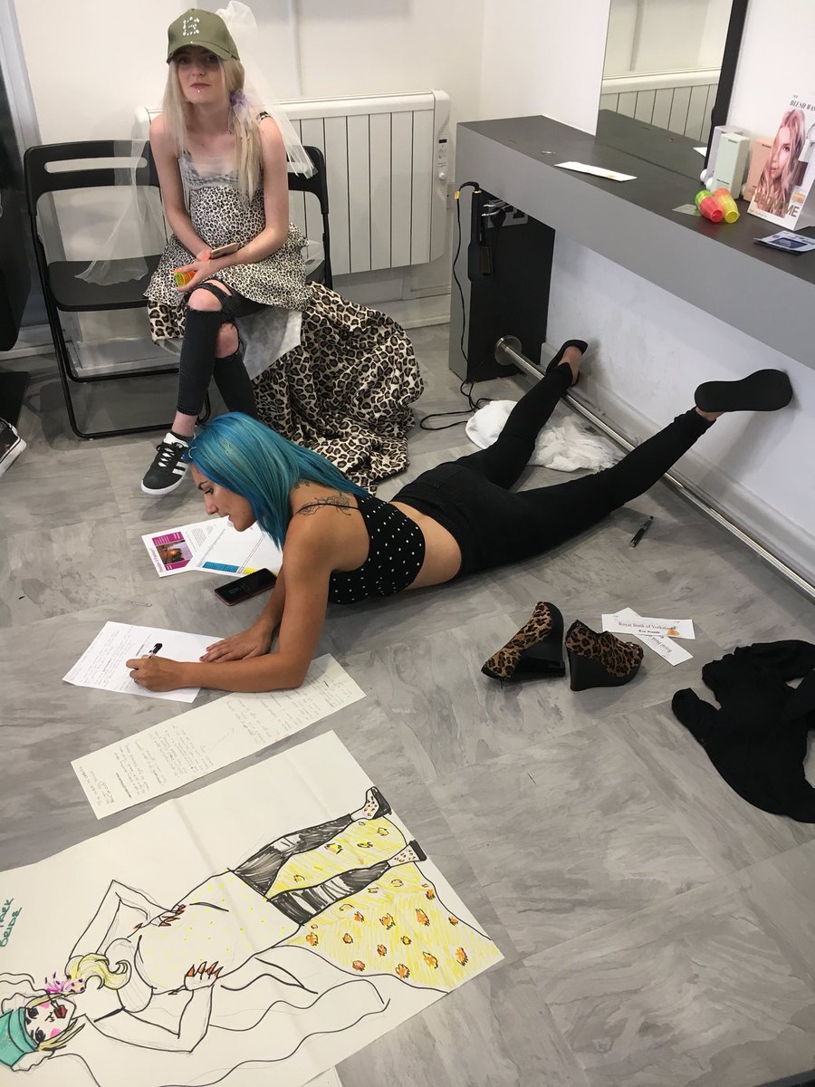 Fire_Events's tweet image. Bit of a relaxed atmosphere in the @JakataSalon in Warrington today....
#teambuilding #teamwork