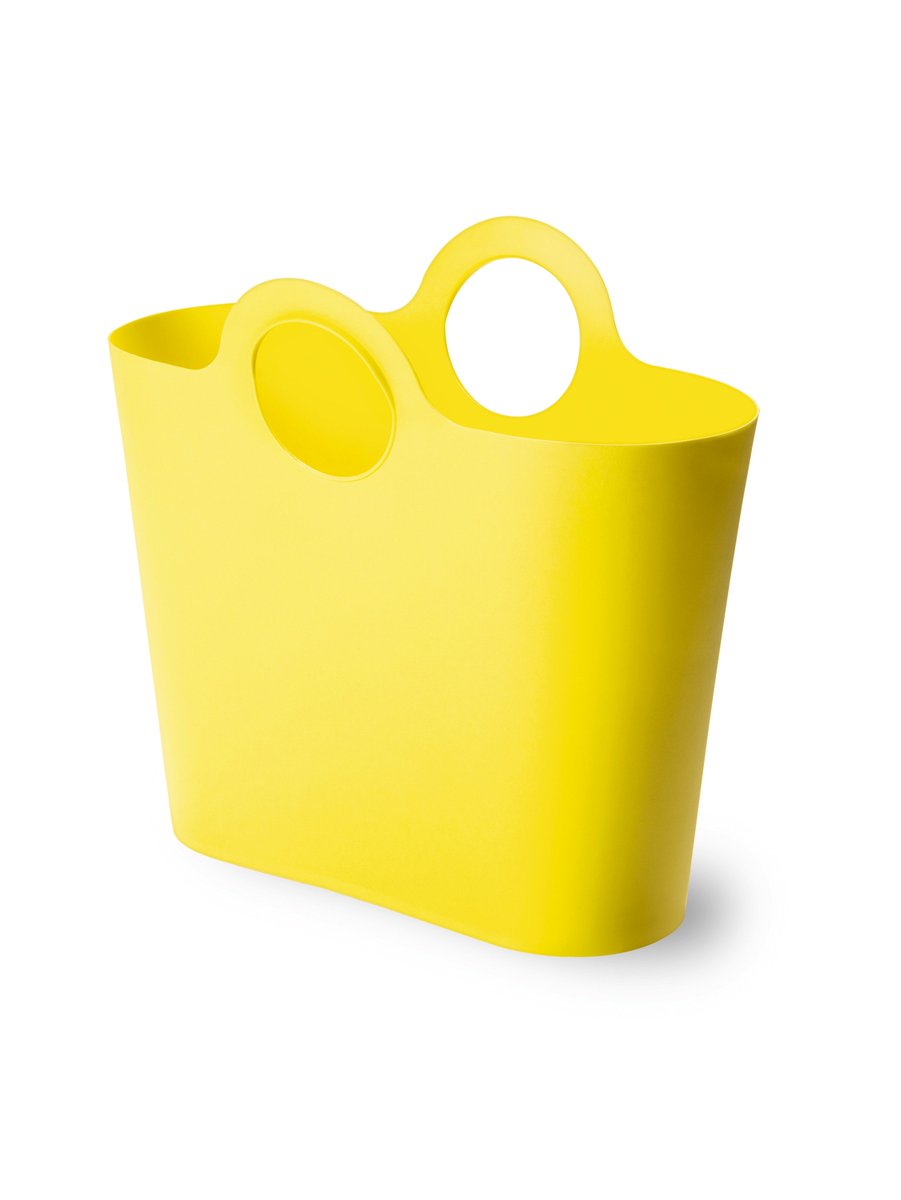 BRAND_KIOSK's tweet image. Perfect for the summer: The RONDO bag by Hansjerg Maier-Aichen for #Authentics. It not only provides enough space for your purchases, you can also store everything you need for a picnic in the countryside or for a relaxing afternoon by the pool!