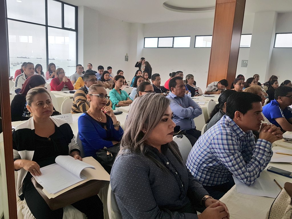 DPS_LosRios's tweet photo. 📍 Se realiza en #LaLibertad "Taller Zonal de rápida respuesta ante la presencia de enfermedades prevenibles por vacunación", con la finalidad de apoyar esfuerzos para el control, eliminación y erradicación de enfermedades prevenibles por inmunizaciones. #LasVacunasFuncionan https://t.co/eW12t2SzBF