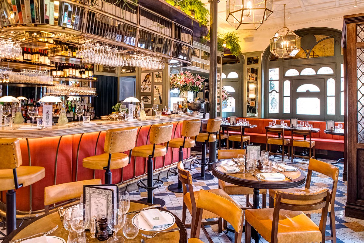 keldonxx's tweet photo. One of our favourite places to recommend to our guests is @theivycafeNW8 😍 Lucky for some, it’s just a stone’s throw from our designer three-storey home in #PrimroseHill! Book via Airbnb: https://t.co/WYhZV4T5ct https://t.co/lWlwYdqZPH