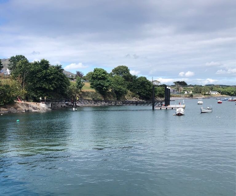 AlanColemanCork's tweet photo. Great to see the new pontoon in @DiscoverSchull nearing completion by @Corkcoco ahead of busy maritime tourism season
Delivering funding for the planned full community marina would add greatly to #WestCork tourism @SouthernStarIRL https://t.co/LxiYWXqRWW
