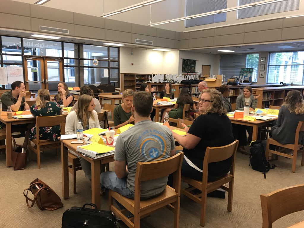 JRParris72's tweet photo. Excited to meet the incredible Fine Arts and Secondary Math Teachers who are joining our @hamcoschools’ team. - New Fine Arts & Secondary Math Teacher Content Academy. #HCDEarts #HCDEmath @charhonda74 @JaniceCNelms @HCDE_arts @elakirby79 https://t.co/ShiDUWSjW0