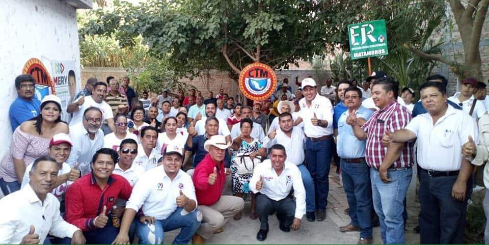 FoojMatamoros's tweet photo. Hoy Felicitamos Con Mucho Orgullo Y Contentos A Nuestro Líder Municipal De CTM Matamoros, Sergio Félix Landeros Por Su Cumpleaños.

Muchas Felicidades Líder

#SomosFOOJ https://t.co/XFYPia72d2