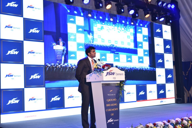 Maxeventsdubai's tweet photo. Ground Breaking Ceremony of JSW Cement FZE Plant at Fujairah by His Highness Sheikh Mohammed Bin Hamad Bin Mohammed Al Sharqi, Crown Prince of Fujairah and Mr. Parth Jindal, Managing Director of JSW Cement #maxeventsdubai #groundbreaking https://t.co/L8bTCHoDRo https://t.co/cKU97rS7Sz
