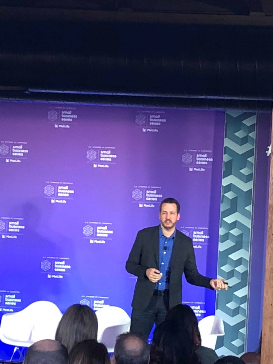 david_hammar's tweet photo. Elvis Greer of @SalesForce on the importance of CRM: "Your likelihood
of closing a new customer for a small business is between 5 and 20%; when you sell to your existing customer base, that likelihood goes to over 60%” #SmallBiz18 https://t.co/KJ8wuV3saB