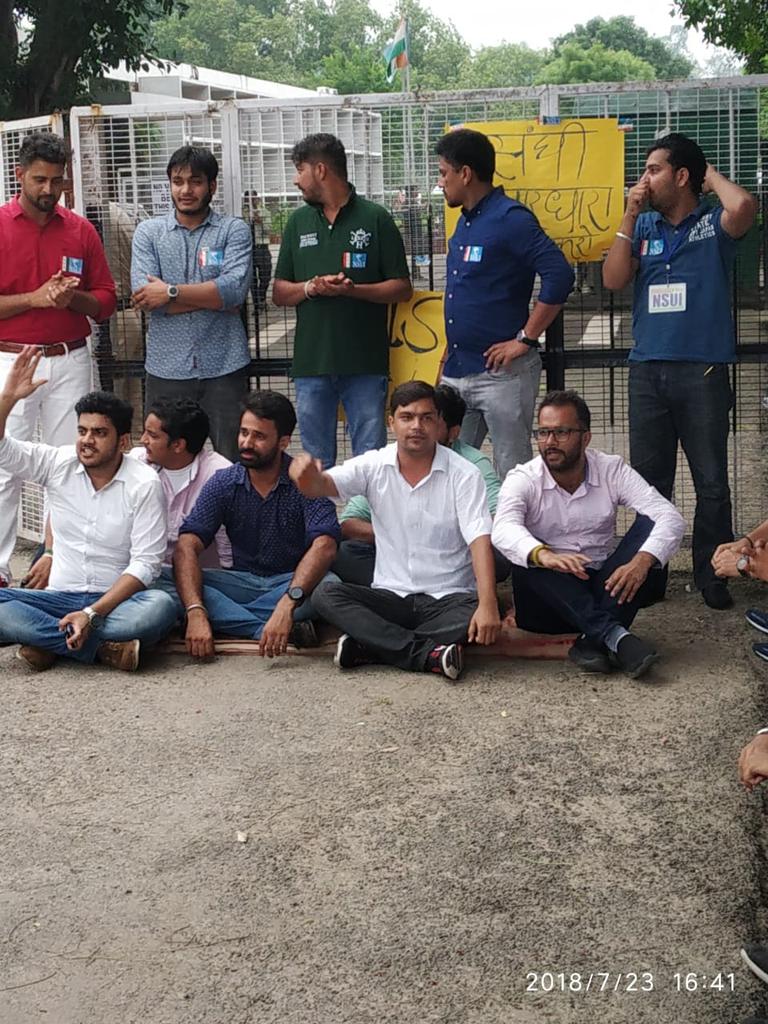 GaurNsui's tweet photo. Yesterday's protest against the lack of transparency in the process of appointment of Vice Chancellor of Panjab University. 
BJP government is clearly misusing it's position and power and is playing with the administration of educational institutions throughout India. @guptar https://t.co/MGJAFdIKfh