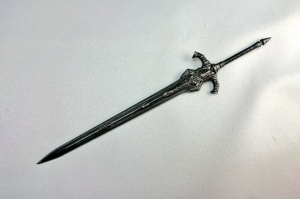 Gillgill در توییتر Wf18s新作 ダークソウル 武器シリーズ 塗装済み完成品 1 12スケール アルトリウスの大剣 4000 竜狩りの槍 4000 黒騎士の大剣 4000 ムラクモ 3000 各40個販売予定 それぞれ別売りの上級騎士に装備可能です Wf18s