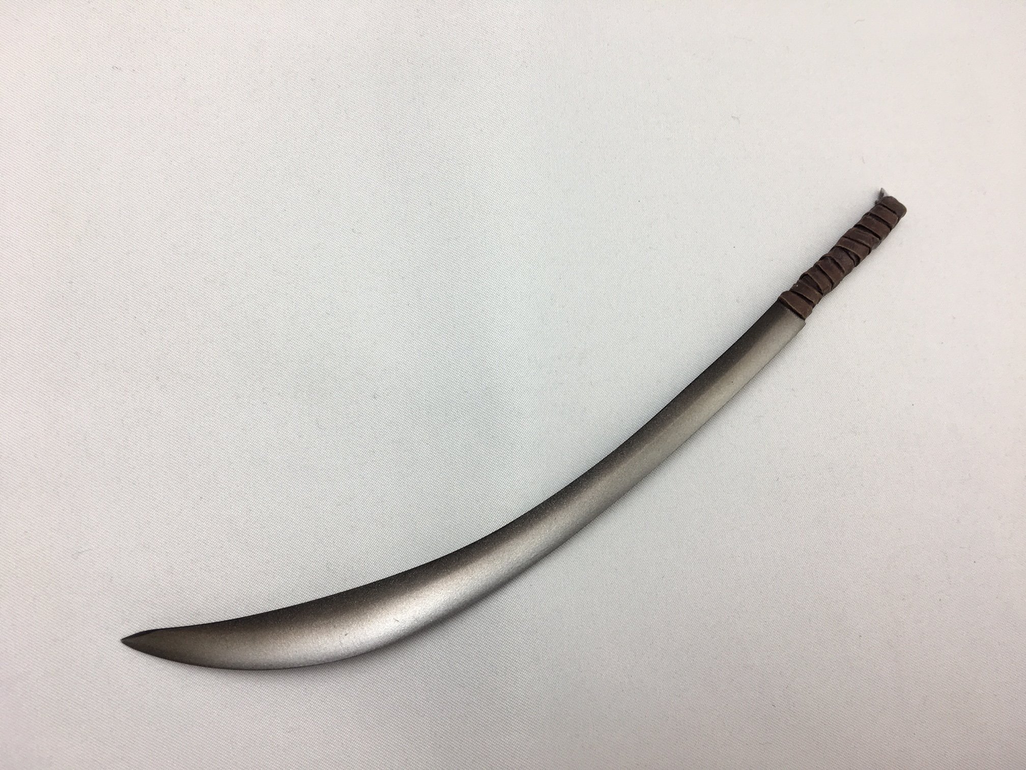 Gillgill Wf18s新作 ダークソウル 武器シリーズ 塗装済み完成品 1 12スケール アルトリウスの大剣 4000 竜狩りの槍 4000 黒騎士の大剣 4000 ムラクモ 3000 各40個販売予定 それぞれ別売りの上級騎士に装備可能です Wf18s