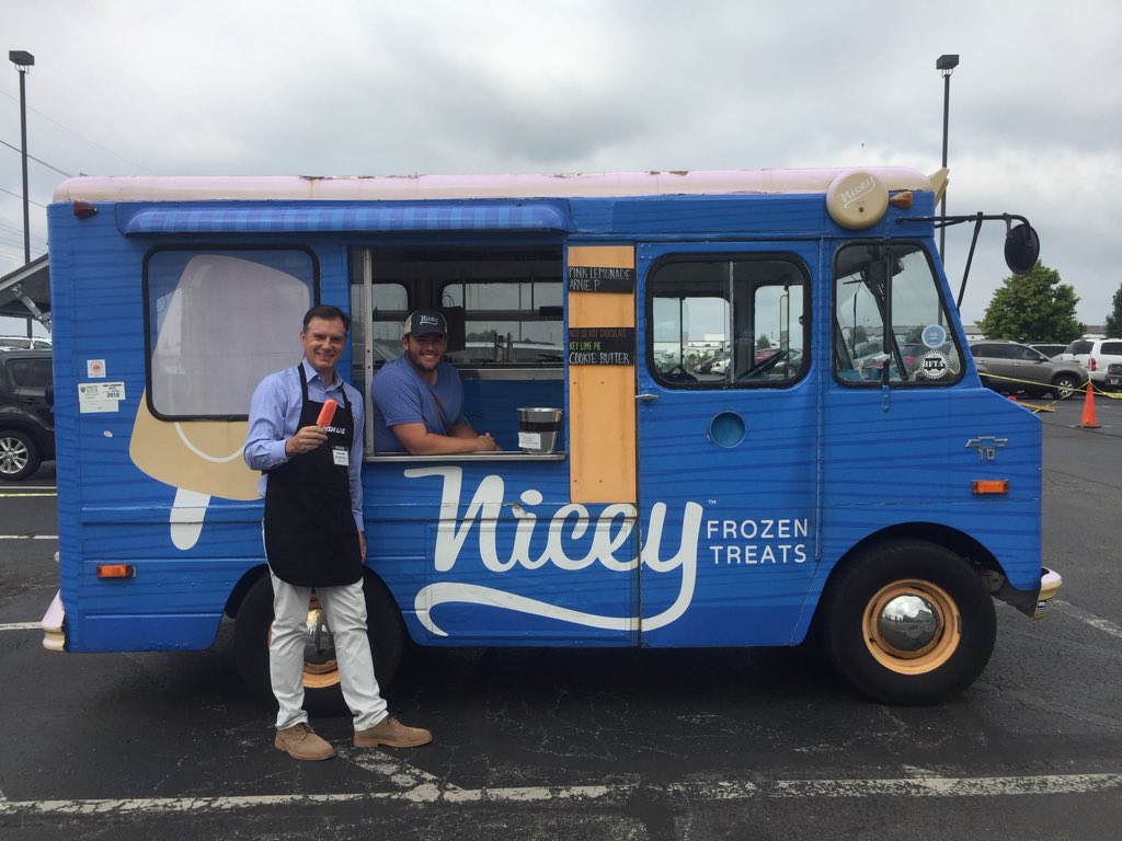 FinishLineNews's tweet photo. Enjoying Summer Fest 2018 with @FinishLine employees including some hoops, great food, corn hole &amp;  @niceytreat for dessert https://t.co/ccyaD3RqUP