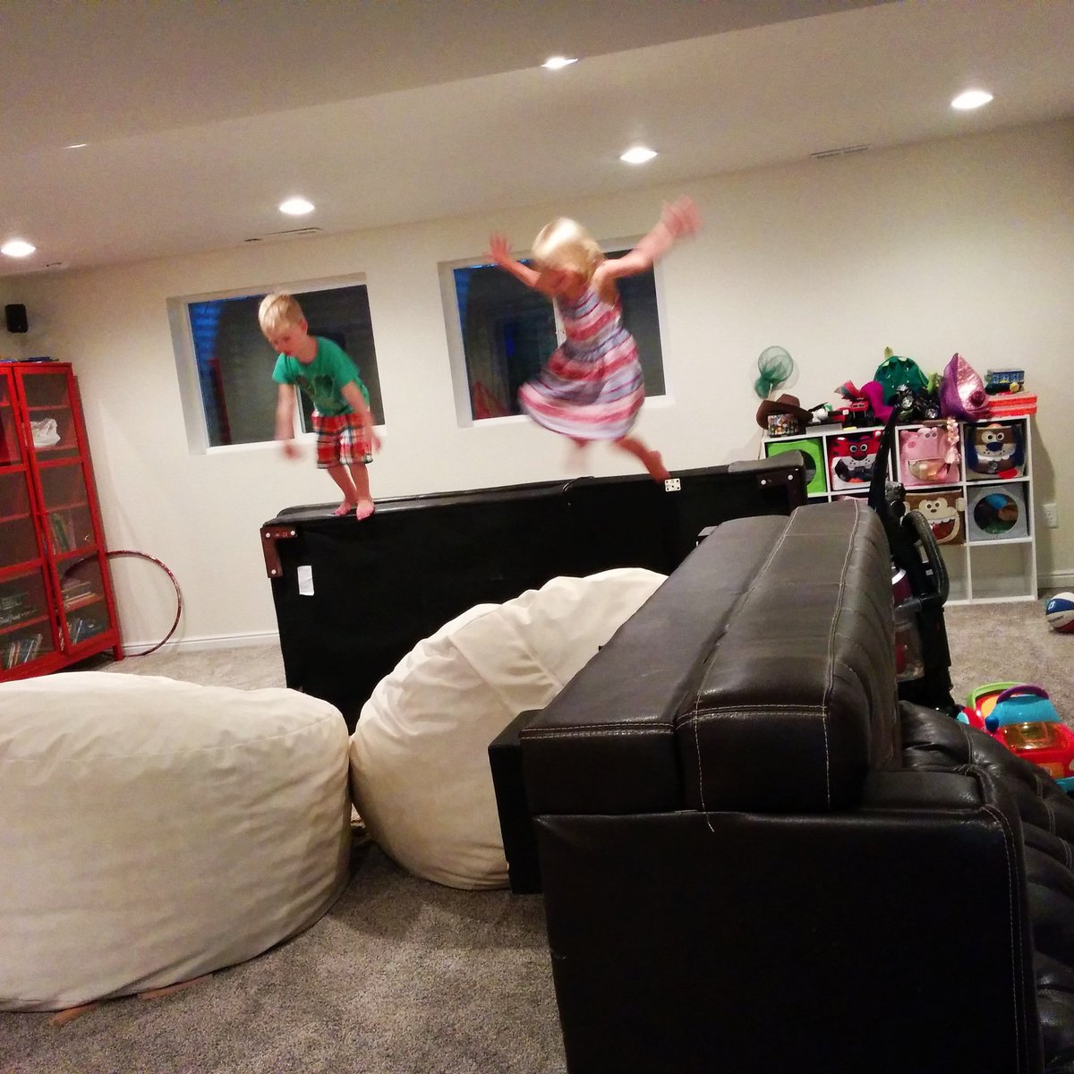 DiapersOnAPlane's tweet photo. How we... Homeschool! Who wants to sit behind a lousy desk all day?
How do you incorporate fun into learning? #homeschool #twins #beanbagfun #jumpforit #JustDoIt https://t.co/9W75OXVZDw
