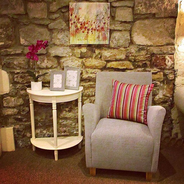 SkiptonHomeCo's tweet image. Compact Darcy #occasional chair in silver grey #chenille fabric, other colours also available. #sidetablestyling #the_home_co #highcornmill