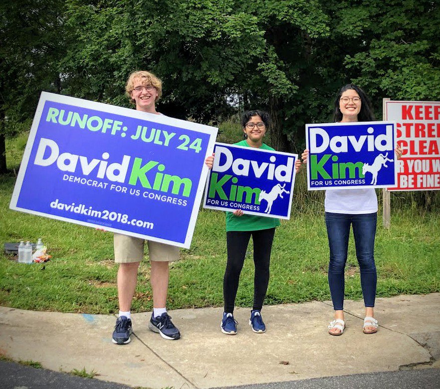 DavidKim2018's tweet photo. Thanks to all our volunteers and staff for helping wave signs, send texts, and call voters to remind them of the run-off today. Need help? Call us at 678 725-3337. #KimToWin #GA07 #gapol https://t.co/Pod8rSIlpF