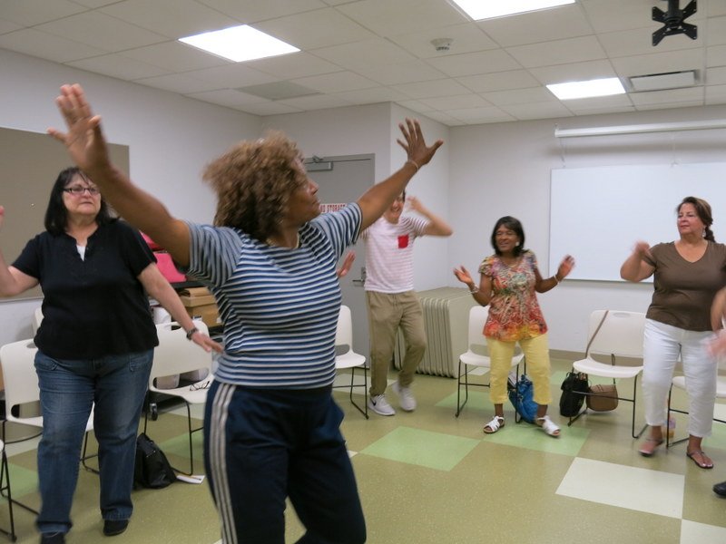 It doesn't get any better than this! Look @ the pure joy + sense of play found by the Senior Theater Acting Repertory (STAR) in Queens. We are so grateful to be expanding our work! #outreach #elders #seniorcitizens #queens #nyc #theatre #repertory #community #zaraaina #sharelife
