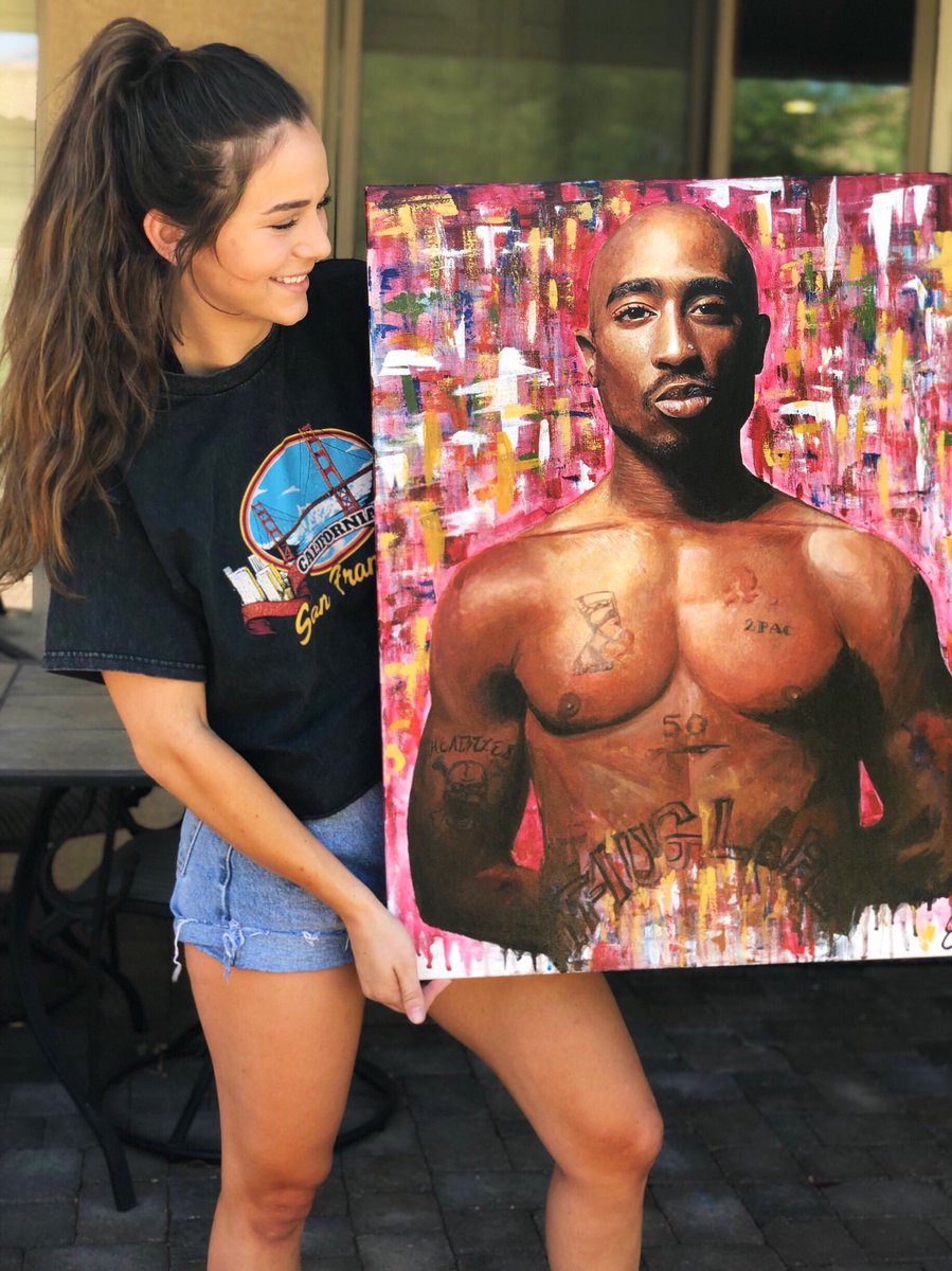 erinmcloughlin8's tweet photo. Anybody know where pac’s at? I gotta a painting for him https://t.co/uDzE0dmLM7