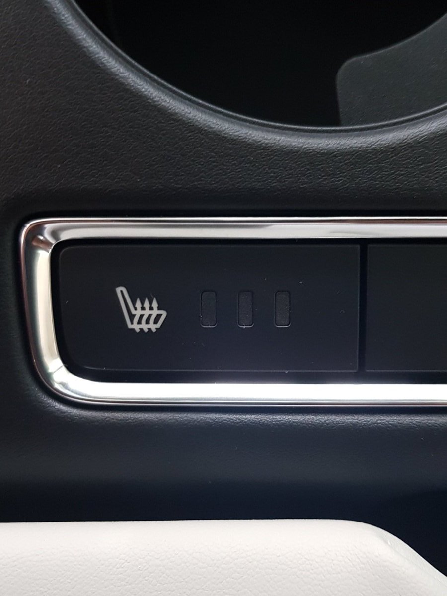 Alexsp228's tweet photo. The heated rear seats in the new Mazda 6 add a touch of class. #fromwhereidrive https://t.co/tG569iVFDL