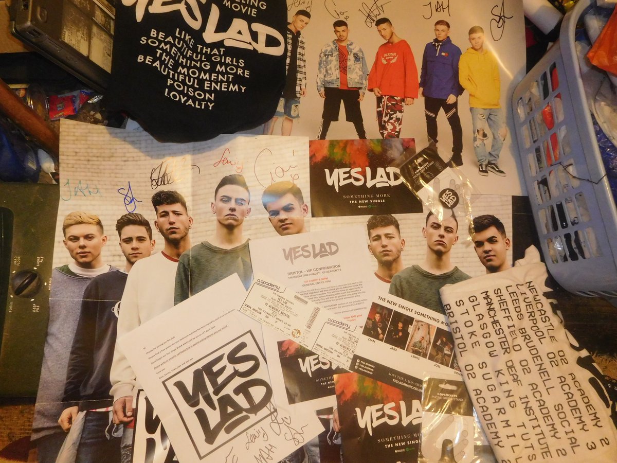 selinaapx's tweet photo. @YESLADBAND #YesLadFanProject and ive added to that merch load now๐๐ https://t.co/hhGJBnayLv