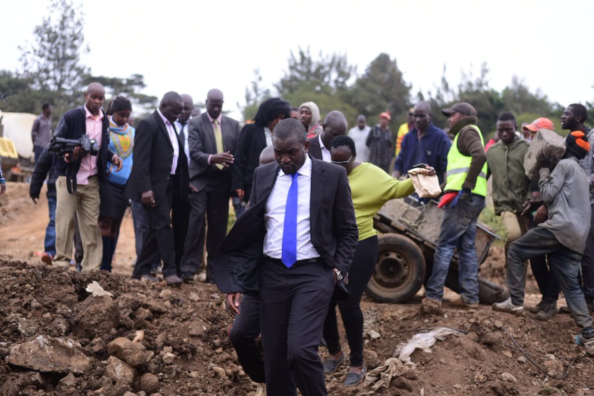 edwinsifuna's tweet photo. It is terrible what @KURAroads has done in Kibra. After discussions with residents on humane resettlements that have regard to the law, to betray that trust and demolish structures before the resettlement action plan is in place is truly despicable. Govt must honor its word. https://t.co/TVHM5daZUX