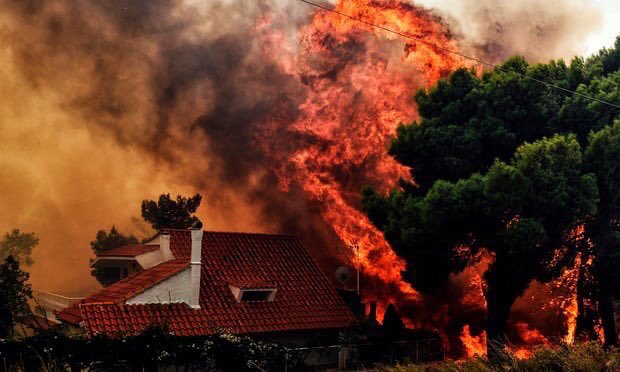 1DUpdateGR's tweet photo. Greece is burning. 
50+ dead (including children).
154 injured.
Missing people.
Animals dying.
I beg you to keep us in your thoughts.
Pray for us. Pray for Greece.
#PrayForGreece https://t.co/0Wg0gxVBYQ