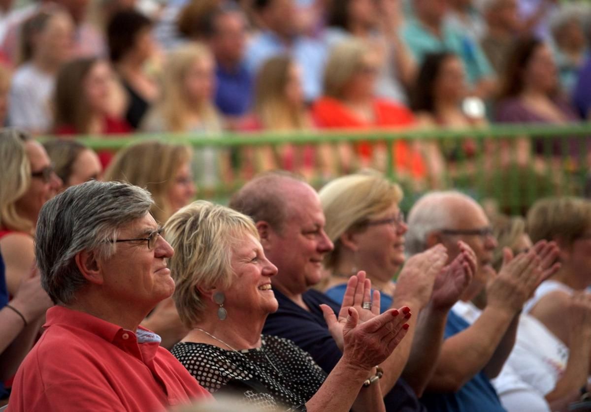 vaudevisuals's tweet image. New Post-Dispatch theater critic looks forward to highlighting rewarding experiences buff.ly/2LasLKR
#StLouis #POstDispatch #TheaterCritic #Rewarding