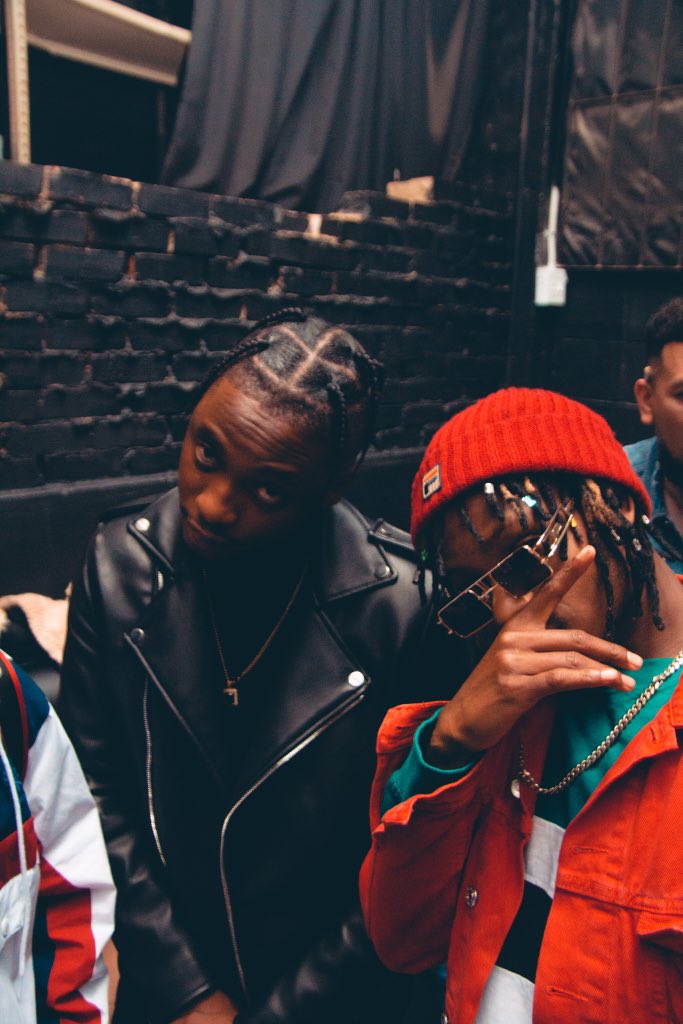 This side. 🔫: @MaverickSiezure