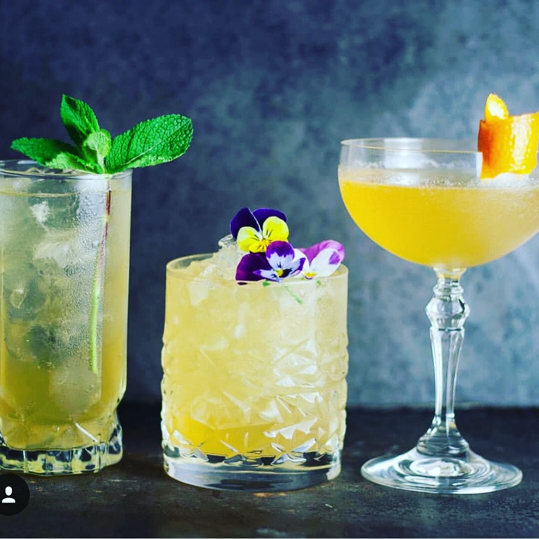 Same #cocktail , different vessel. Ah but which glass does it taste better out of? Who thinks the vessel makes a difference? Image (and delish party cocktails) from <a href="/ShakeandStirUK/">Shake & Stir</a>

#cocktailparty #mixology #partyplanners #partydrinks