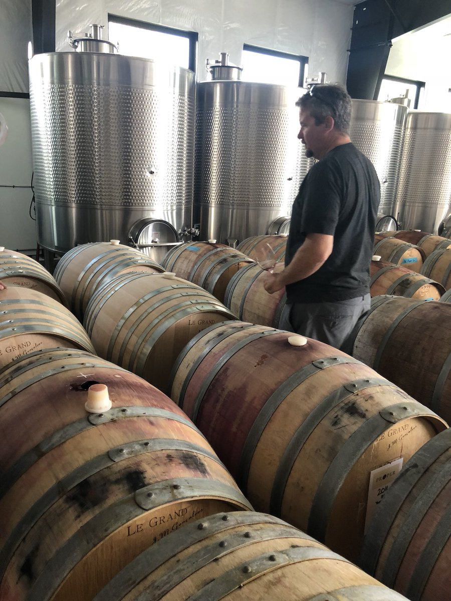 ProperWines's tweet photo. Barrels on the floor, Sean tasting each barrel to pick the best of the lot, Kevin and Chris racking the final blend in tank. Soon, very soon, 2016 Vintage in bottle! #rockssyrah #typicaldayatwork #makingwineswelove https://t.co/vz6CGnqI03