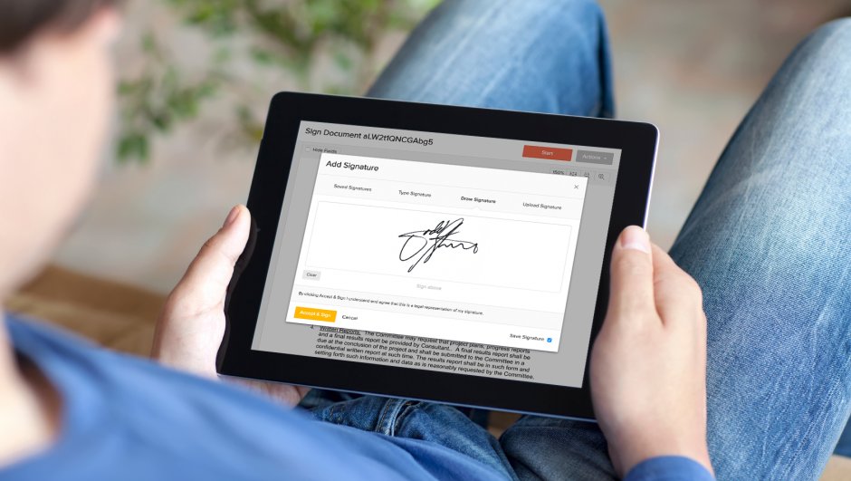 CloudCompagnon's tweet photo. COMING SOON | E-signing vanuit CloudCompagnon. Digitale contracten en offertes printen om ze te laten ondertekenen is achterhaald. Digitaal laten ondertekenen vanuit CloudCompagnon is net zo makkelijk. En rechtsgeldig in EU en USA. https://t.co/sHJKUMlGsr https://t.co/dRmoIVGNM8