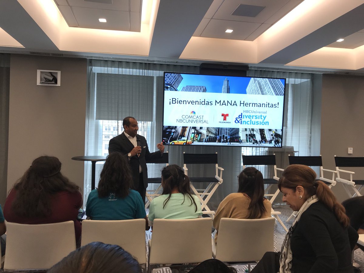 antoinettefox8's tweet photo. #MANA2018 Latina leaders and Salvador Mendoza sharing personal experiences and keeping it real @comcastnbc @AlmaGCrossley @GM_Diversity https://t.co/9nDFpjXthB