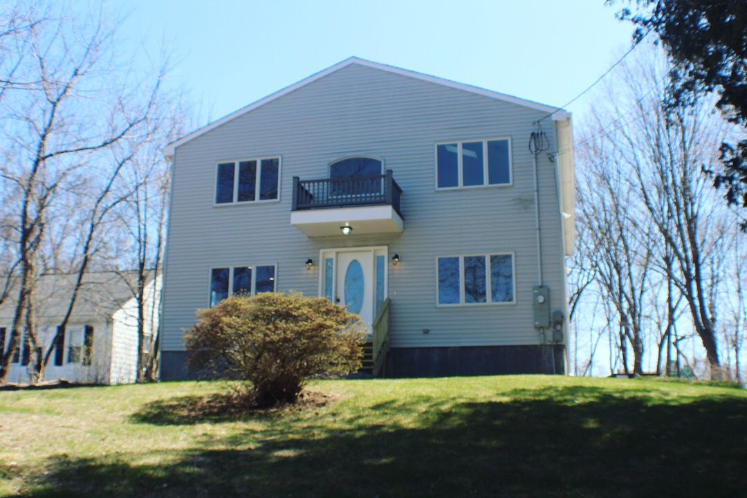 PropertyWorksNE's tweet photo. Check out this charming updated colonial located at 1330 Huntington Turnpike in Trumbull, CT. This stunning 3,220 square foot home features 3 bedroom, 3.5 bath. Call us today at (860) 414-4023 and schedule your visit! #realestate #realty #househunters #homesweethome #trumbullct https://t.co/M2w1yFXDoc