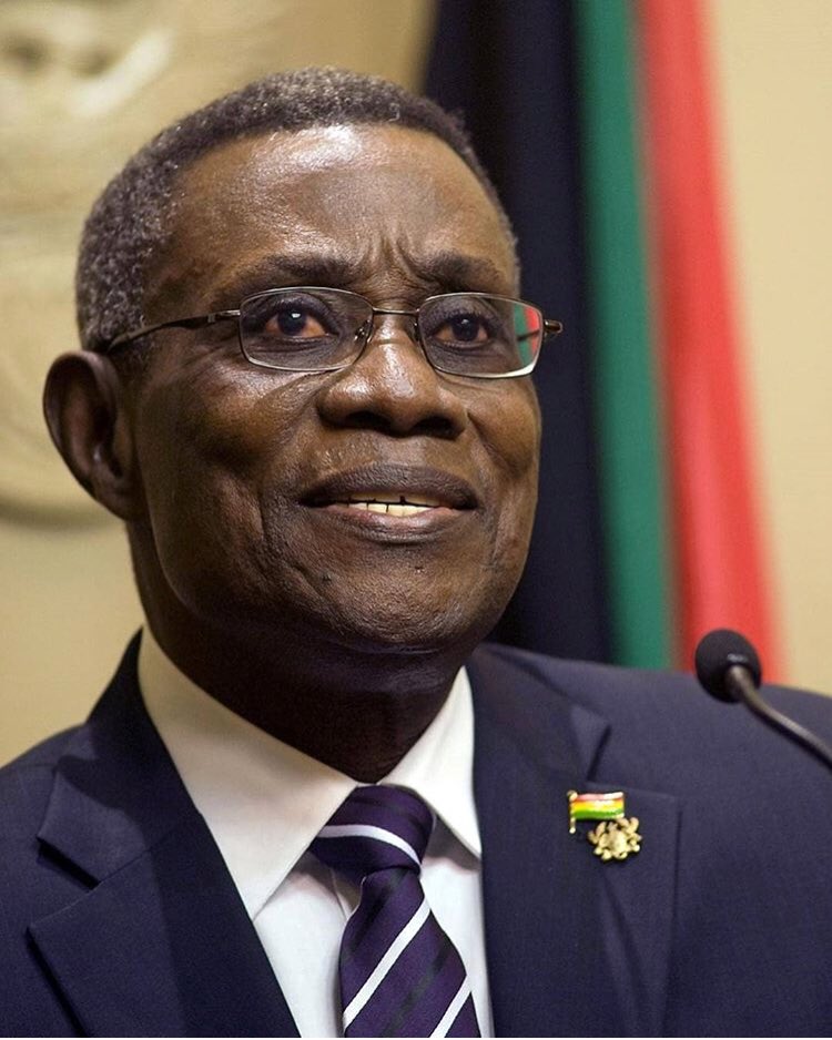 Okyeamekwame's tweet photo. If we take out Presidency and Peace Advocacy. This Gentleman ( Atta Mills ) Taught at the university for so many years without pay and was never late for lectures without an apology. Da Yie Uncle Atta ...To me you are an ancestor. God bless your Whole Family https://t.co/9C4FgI6rEs