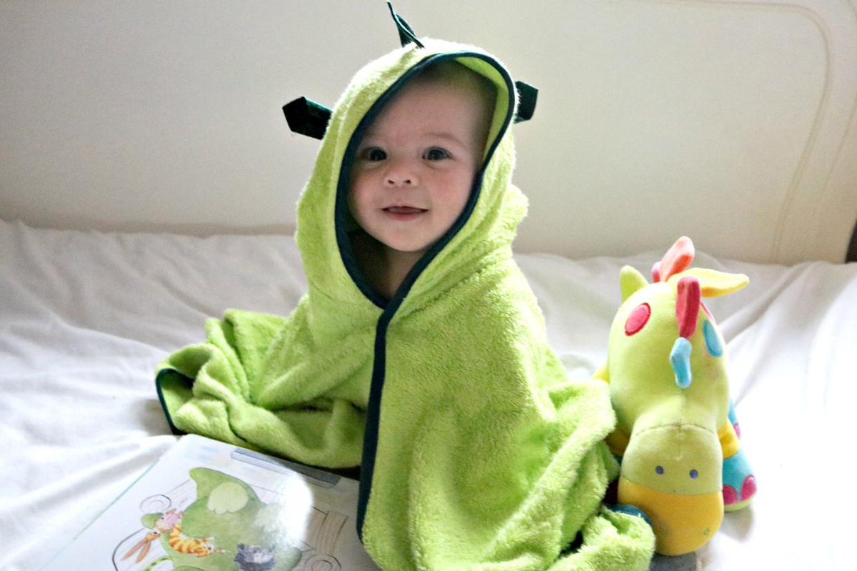 cuddledry's tweet photo. ROOOOAAARRR! Loving Florence in her #Cuddledry!ย ๐ฒ๐๐ย Read Ami's review here:ย https://t.co/33IfgNpLnB @amilizblog https://t.co/jqRDgqVBqs